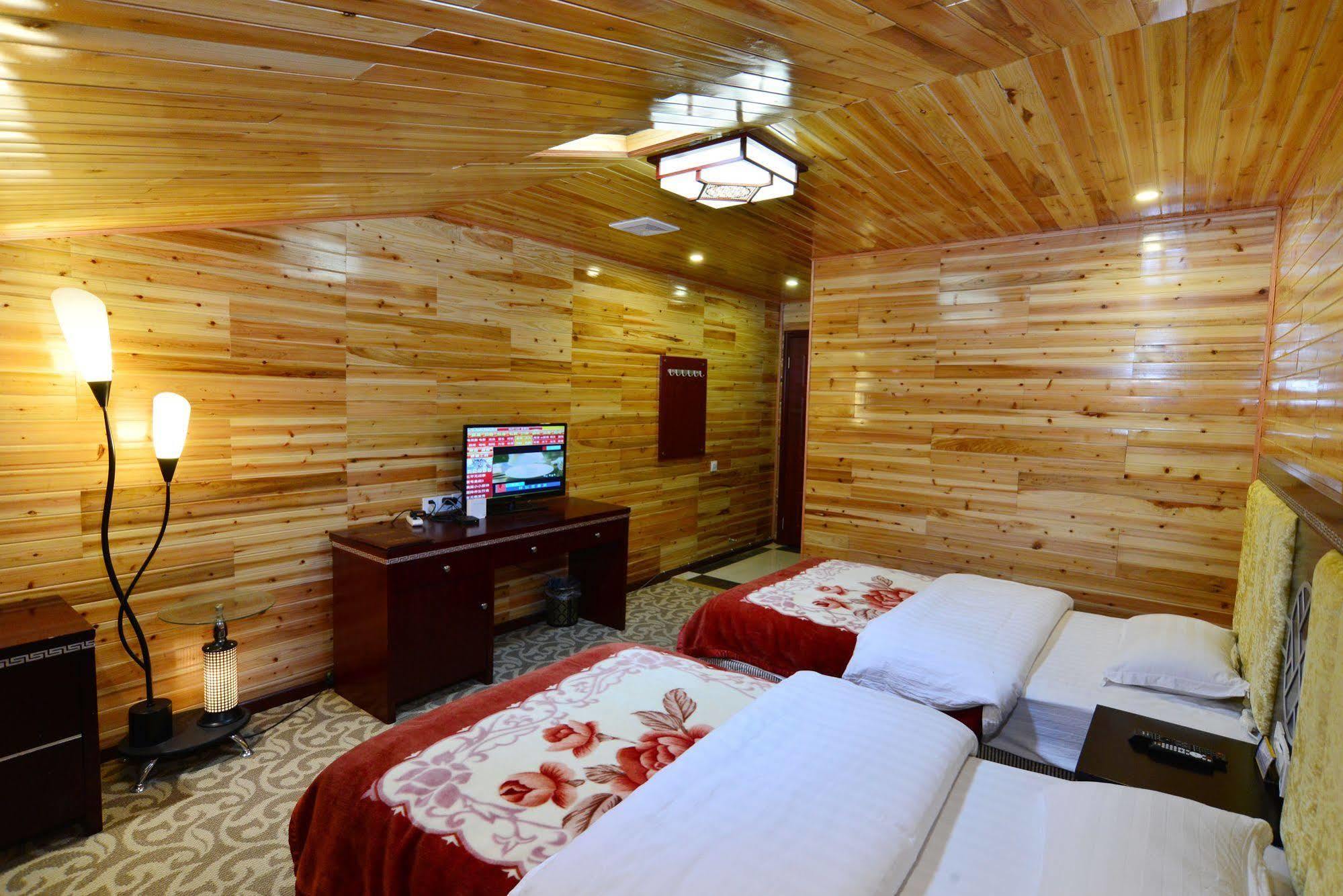 Colorful Jiuzhaigou Holiday Inn Zewnętrze zdjęcie